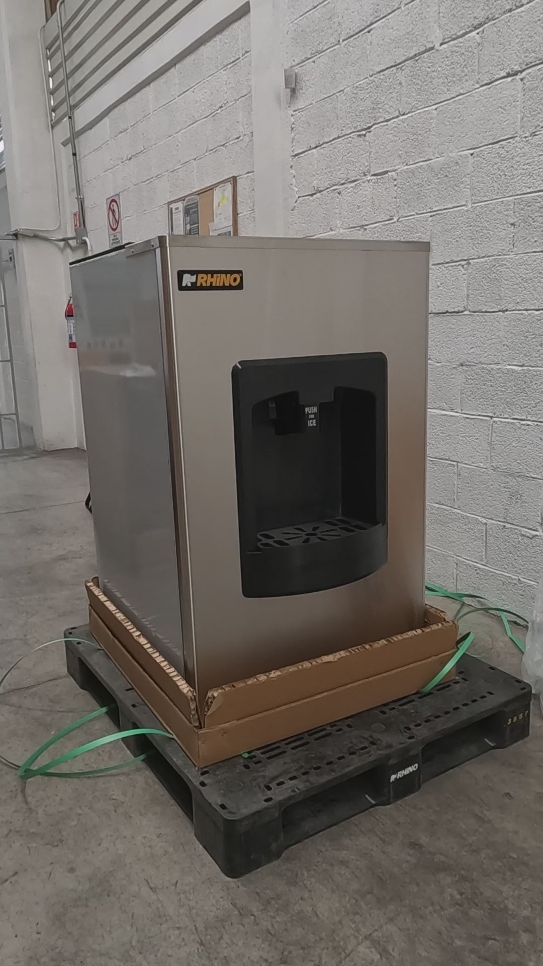 Dispensador de Hielo 100 kg DISHI-100